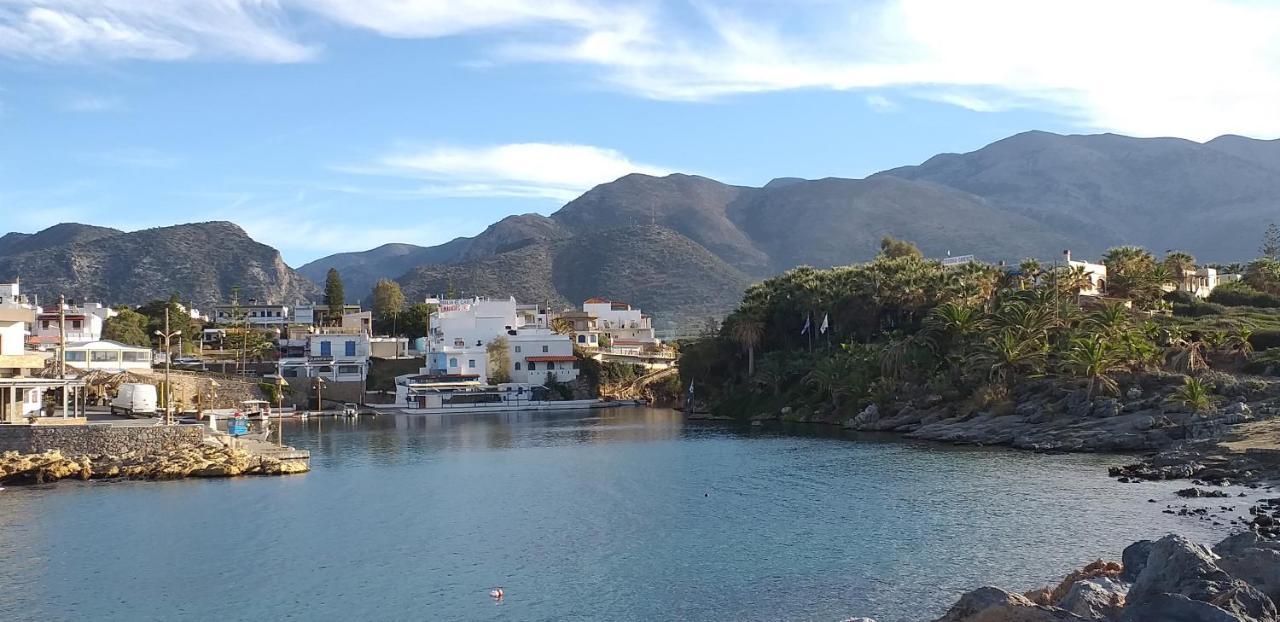 Vila Petrino In Sisi Exteriér fotografie