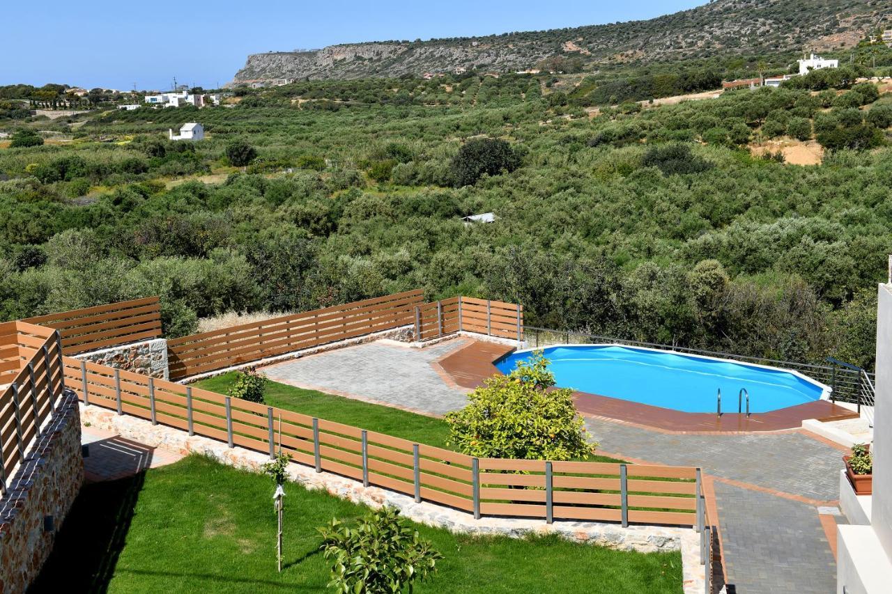 Vila Petrino In Sisi Exteriér fotografie