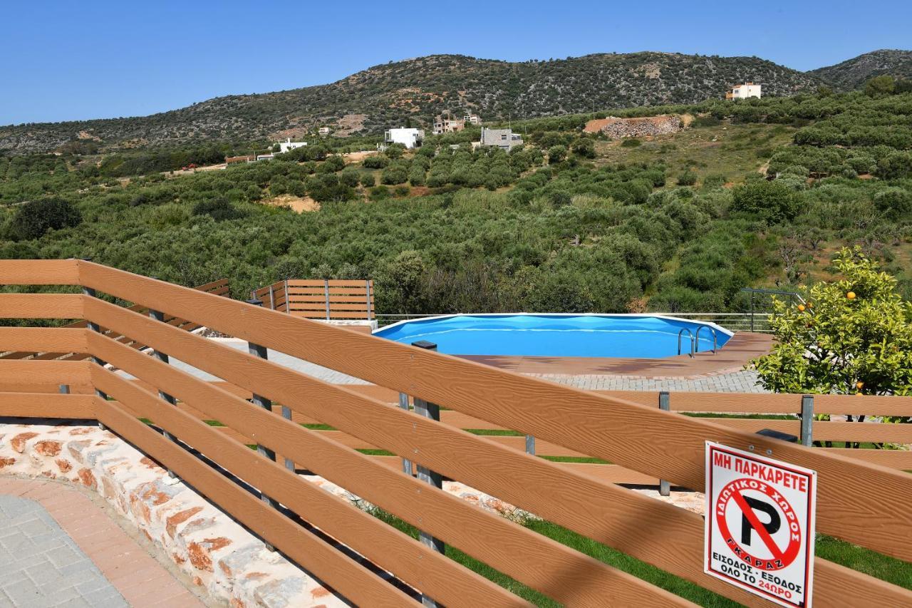 Vila Petrino In Sisi Exteriér fotografie