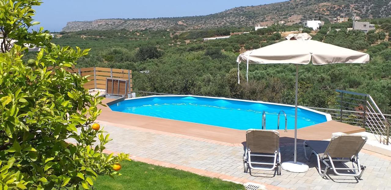 Vila Petrino In Sisi Exteriér fotografie