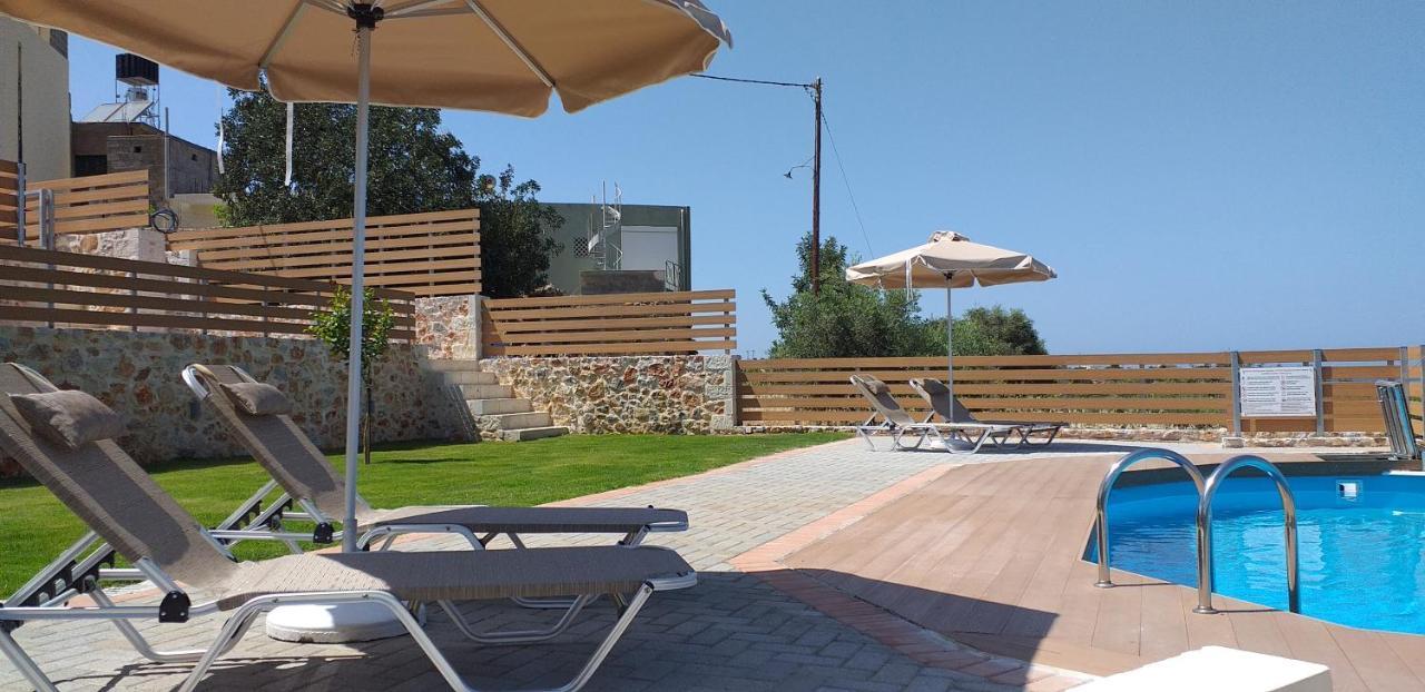 Vila Petrino In Sisi Exteriér fotografie